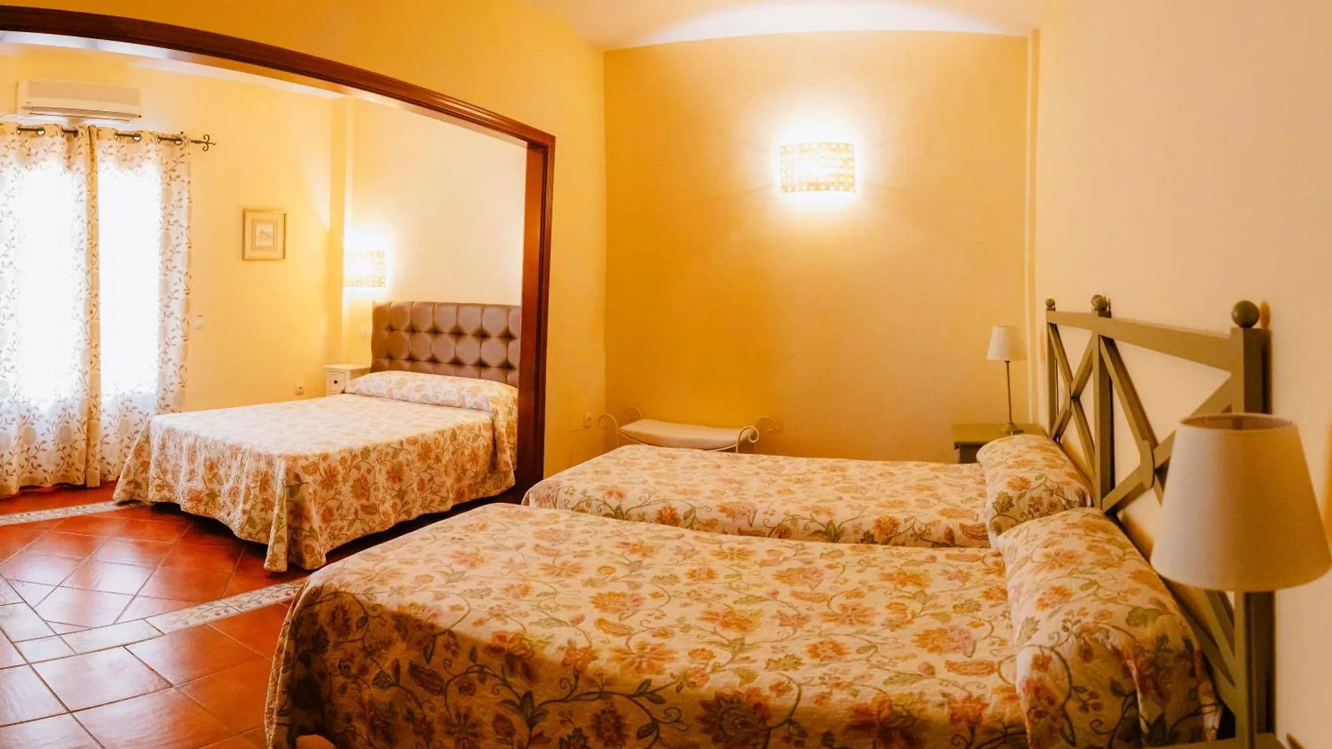 **  Aparthotel Escua Archidona España
